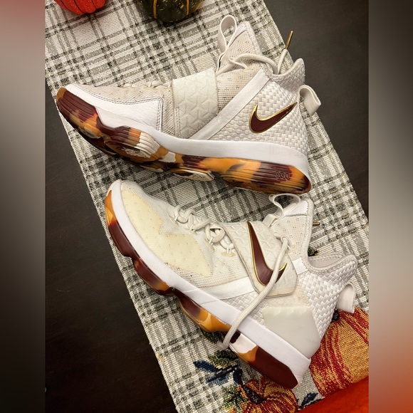 Nike LeBron 14 white wine - Picture 5 of 8